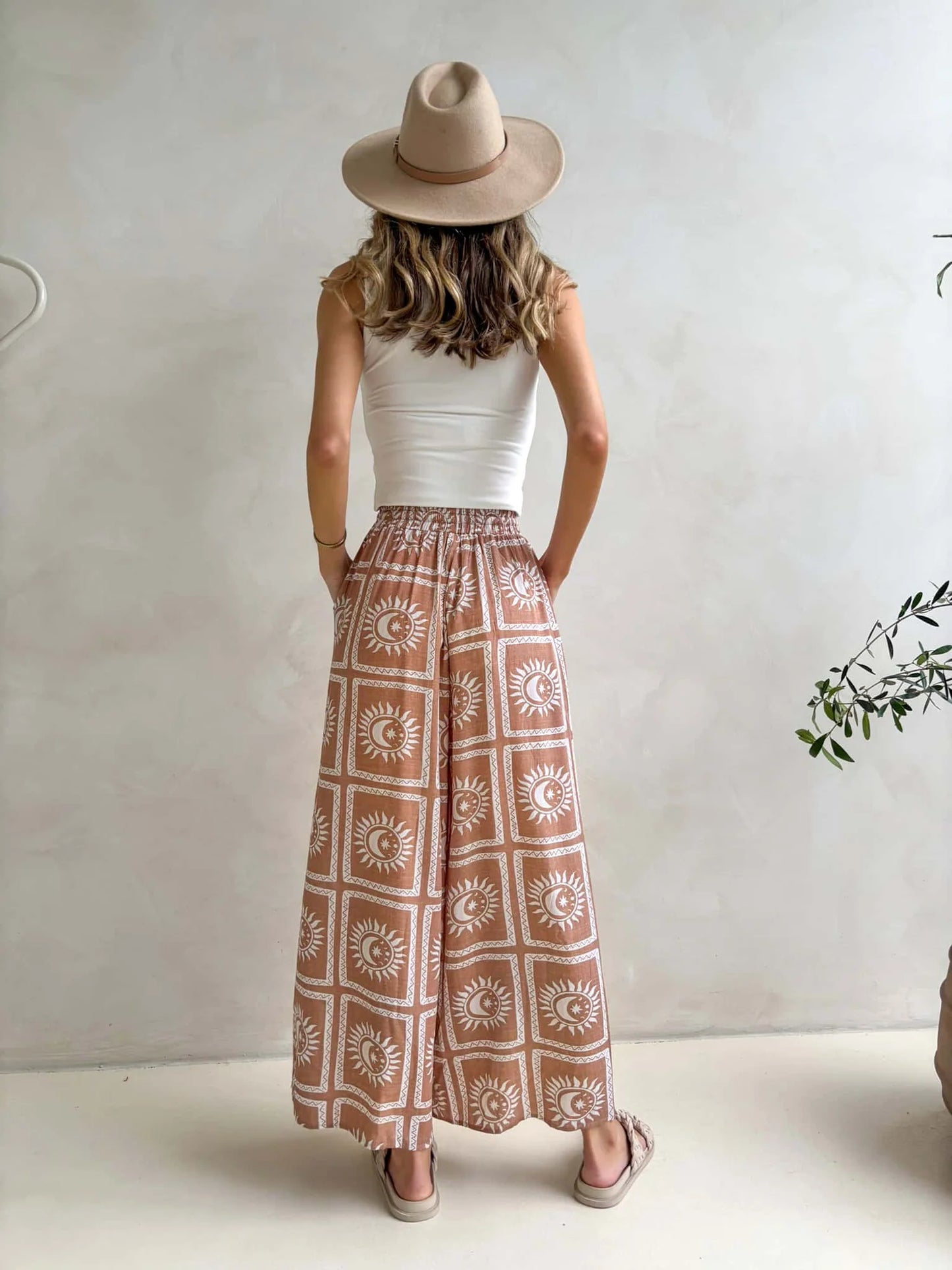 Jessika Pant - Arcillia