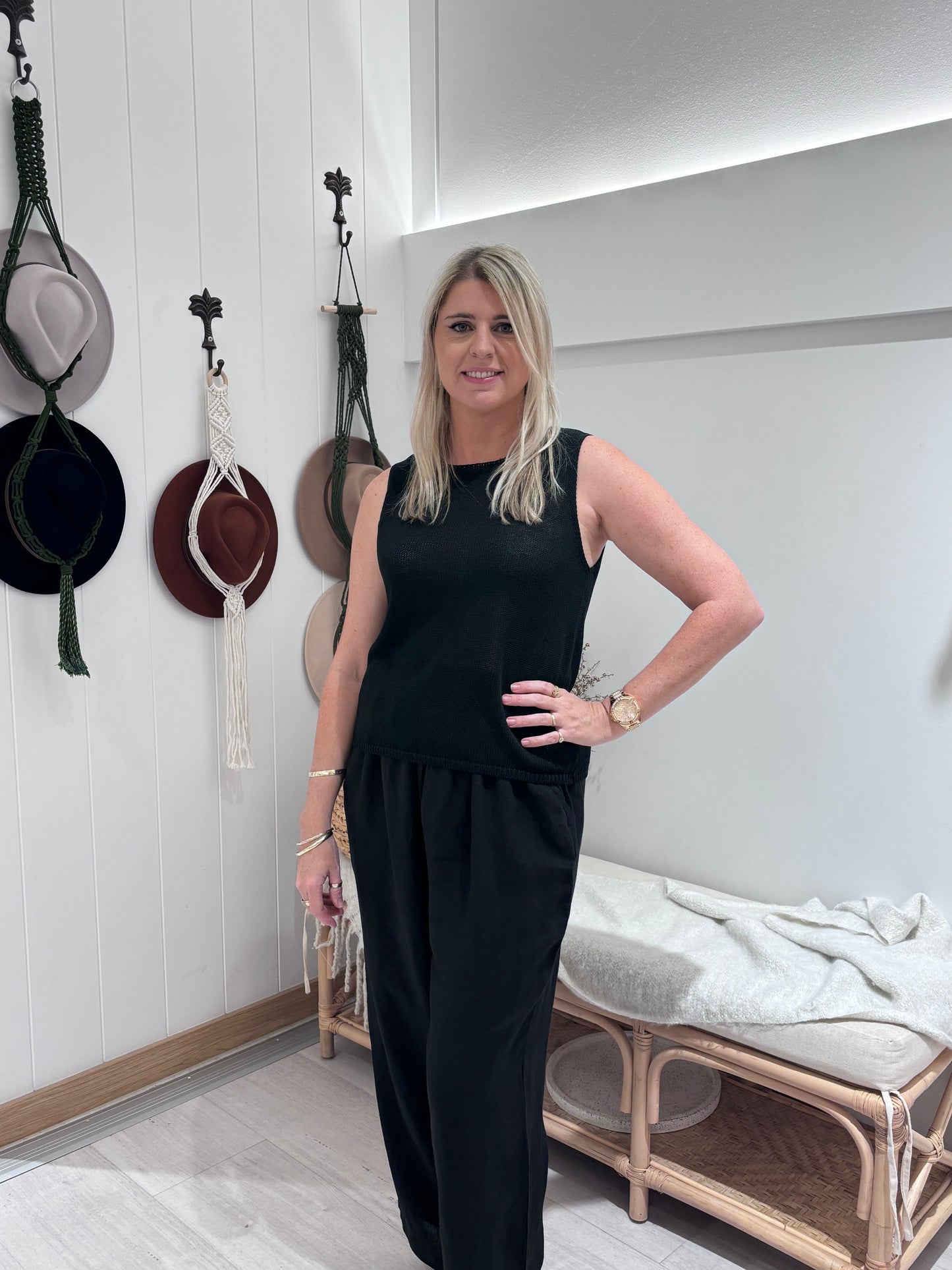 Get ready to elevate your everyday style with our Billie Pants! Featuring an elasticised waistband and convenient side pockets, these pants offer both comfort and functionality. The straight leg design adds a touch of sleekness to your look, making them perfect for any occasion. Upgrade your wardrobe with these must-have pants!