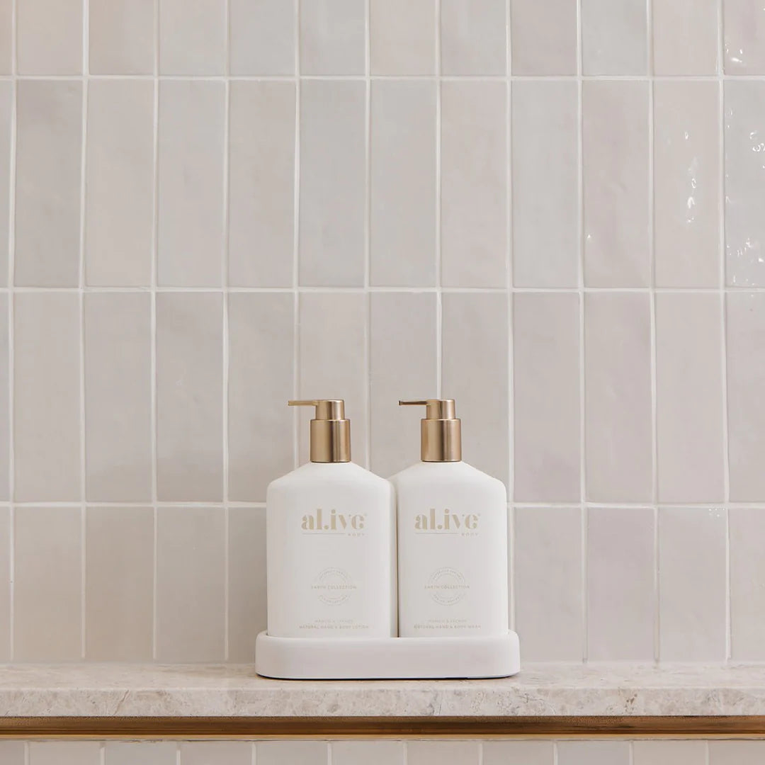 The Mango & Lychee Body Wash/Lotion Duo from al.ive body is an exquisite mix of natural ingredients plus essential oils and native botanical extracts to pamper your skin! Enjoy this beautiful best selling duo in metallic for our Christmas edition
