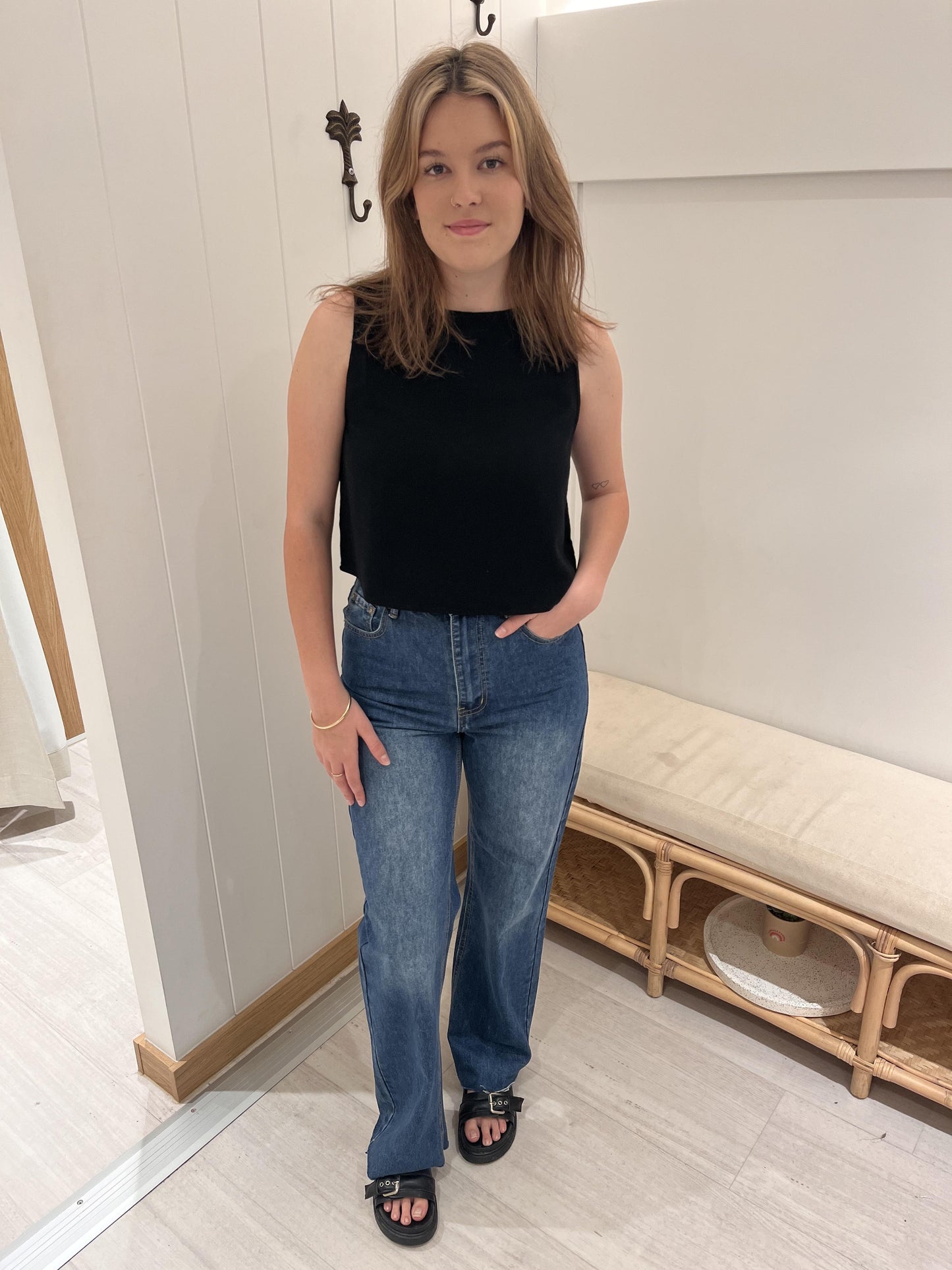Pammy Linen Top - Black