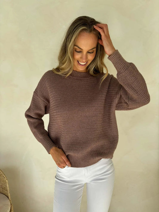 The Ellis Chunky Knit - Brown