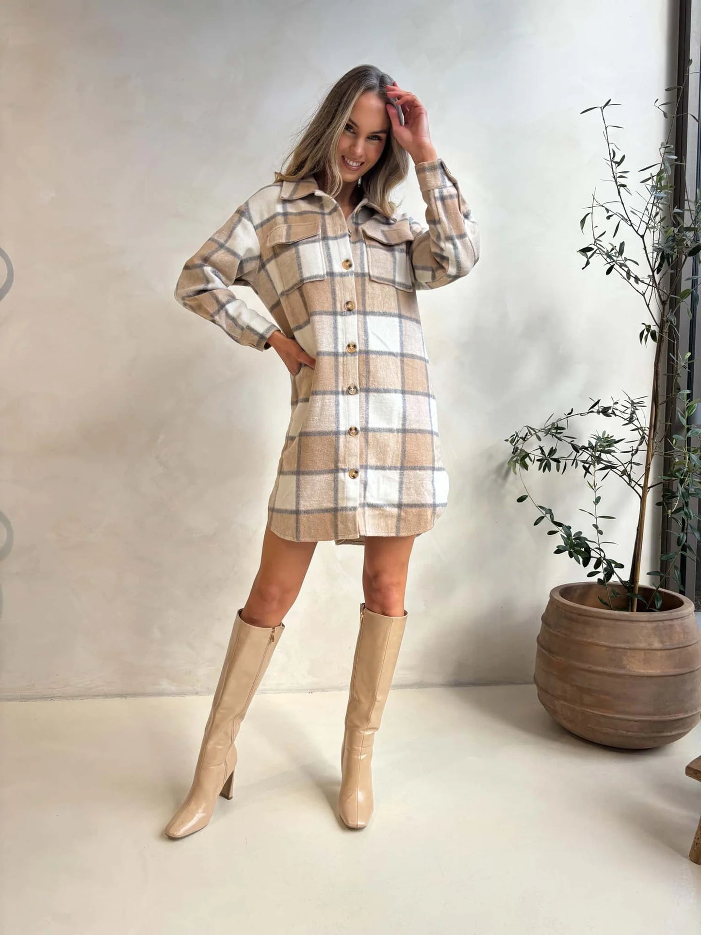 Kenzie Shacket - Beige Check