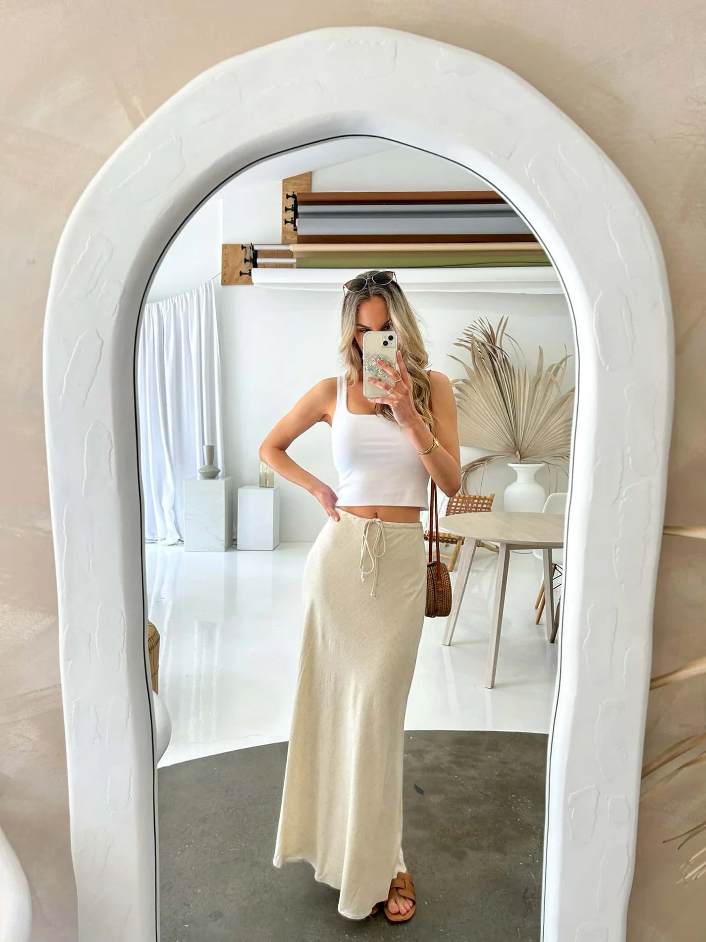 Elevate your style with the Kora Maxi Skirt in a luxurious linen and cotton blend. The fully lined, flowing silhouette and tie waist create an elegant, sophisticated look. Perfect for any occasion, this skirt offers the ultimate blend of comfort and style. Embrace your natural beauty with this exclusive piece.