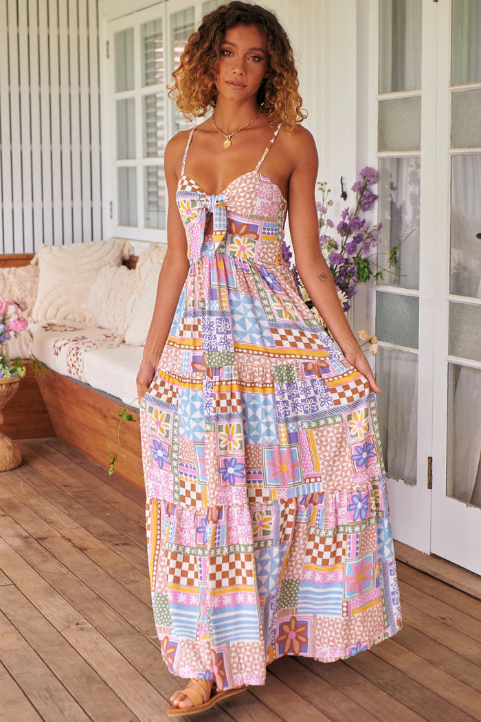Beautiful Detailed Maxi Dress