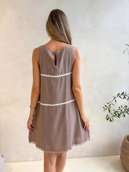 Freya Dres - Ric Rac Taupe