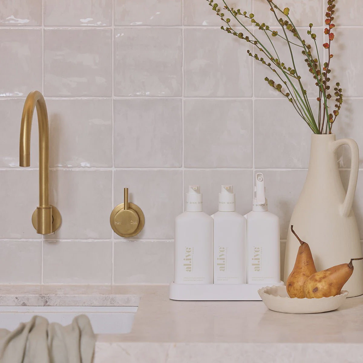 Cleanse your kitchen with our Honeydew Kitchen Trio! Includes 300ml of Lemon Myrtle &amp; Honeydew dishwashing liquid, hand wash, and bench spray in a stylish tray. Made in Australia with botanical extracts and essential oils, and free of palm oil. Plus, it's cruelty-free and vegan! (No more dish-aster!)