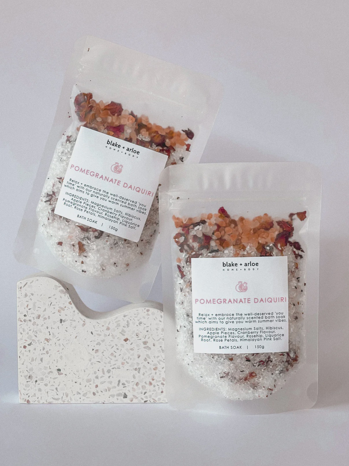 Indulge in a deliciously scented bath with our Pomegranate Daiquiri bath soak! Made with natural ingredients, this 150g soak will leave you feeling refreshed and rejuvenated. Time to soak up some fruity goodness!