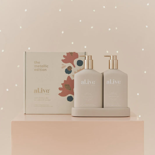 The Sea Cotton & Coconut Body Wash/Lotion Duo from al.ive body is an exquisite mix of natural ingredients plus essential oils and native botanical extracts to pamper your skin! Enjoy this beautiful best selling duo in metallic for our Christmas edition